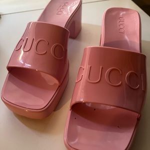 PINK Gucci rubber slides Size 8